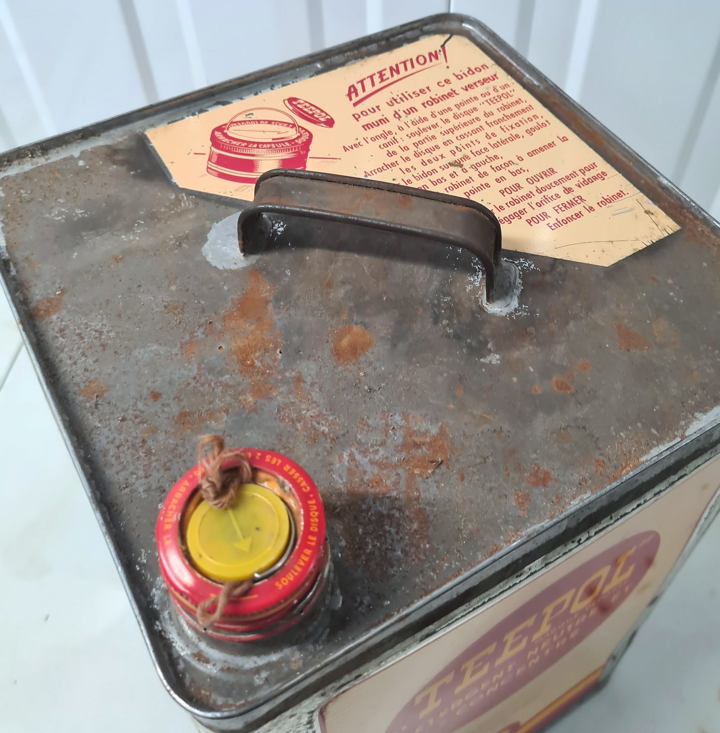 Bidon d'huile TEEPOL shell