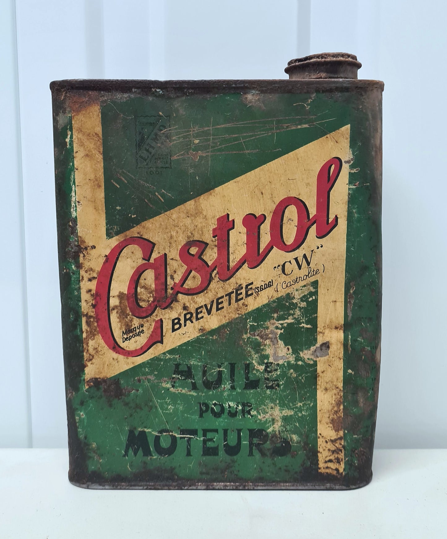 Bidon d'huile CASTROL cw