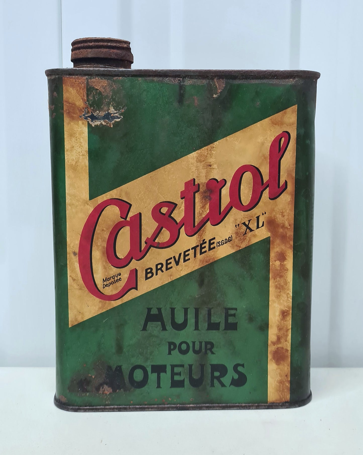Bidon d'huile CASTROL xl