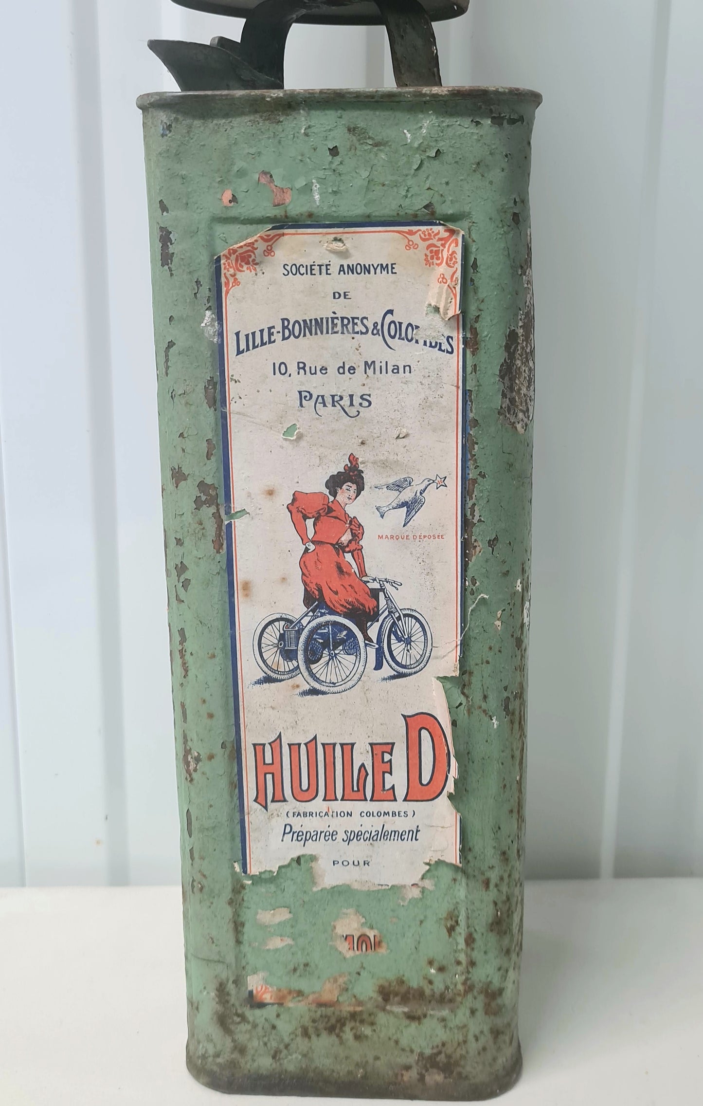 Bidon d'essence HUILE D Colombes