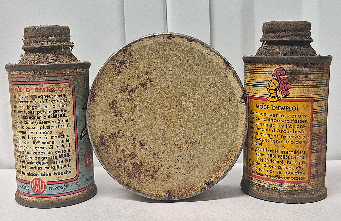 Lot 2 burettes & boite vaseline