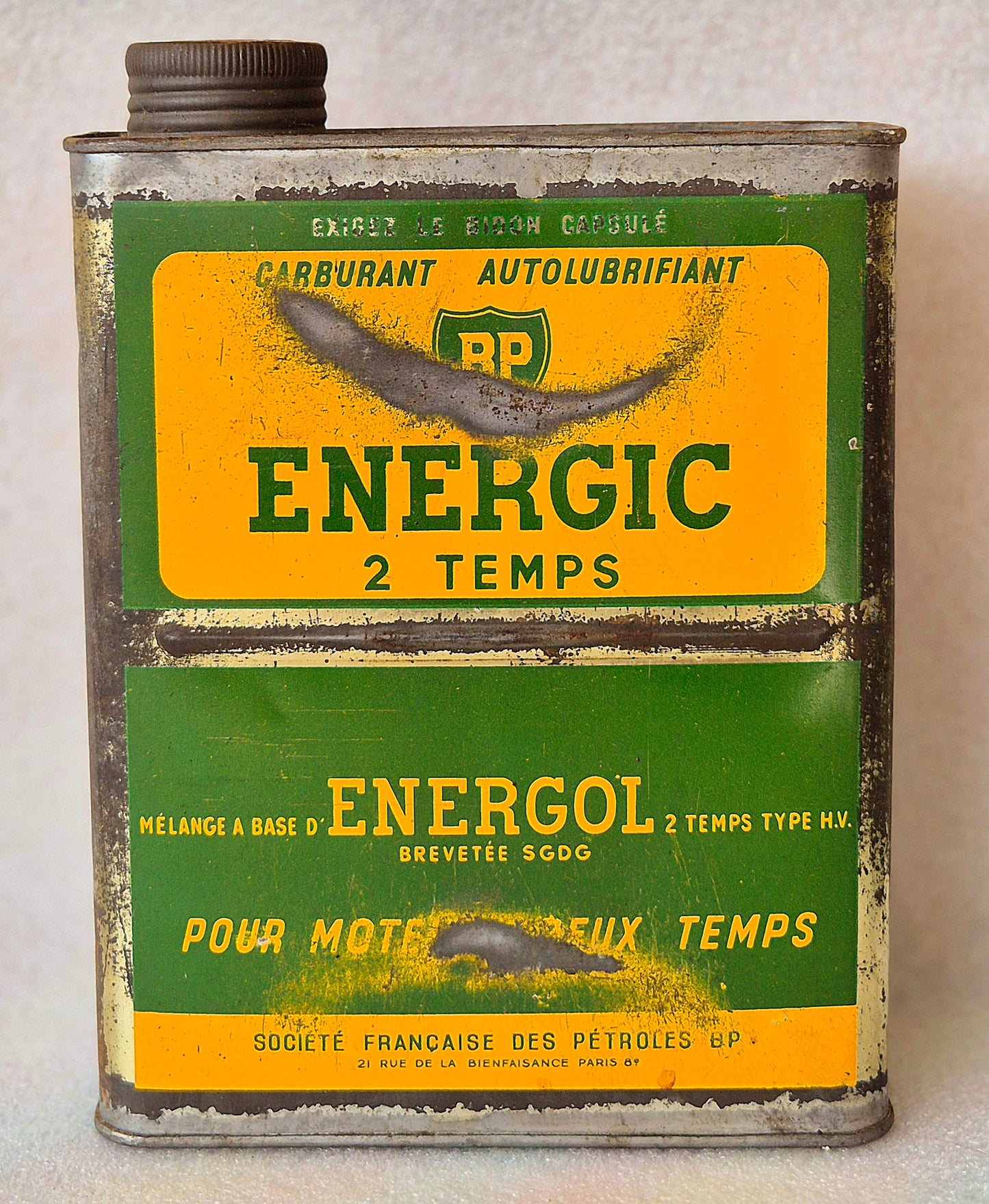 Bidon d'huile BP energic 2T