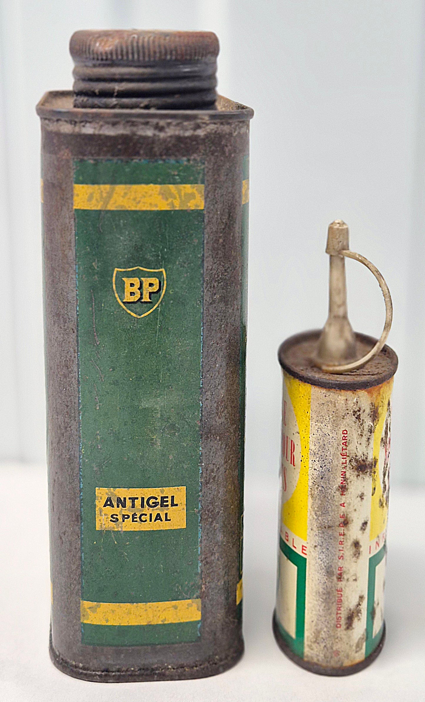 Lot bidon antigel & burette BP Energol