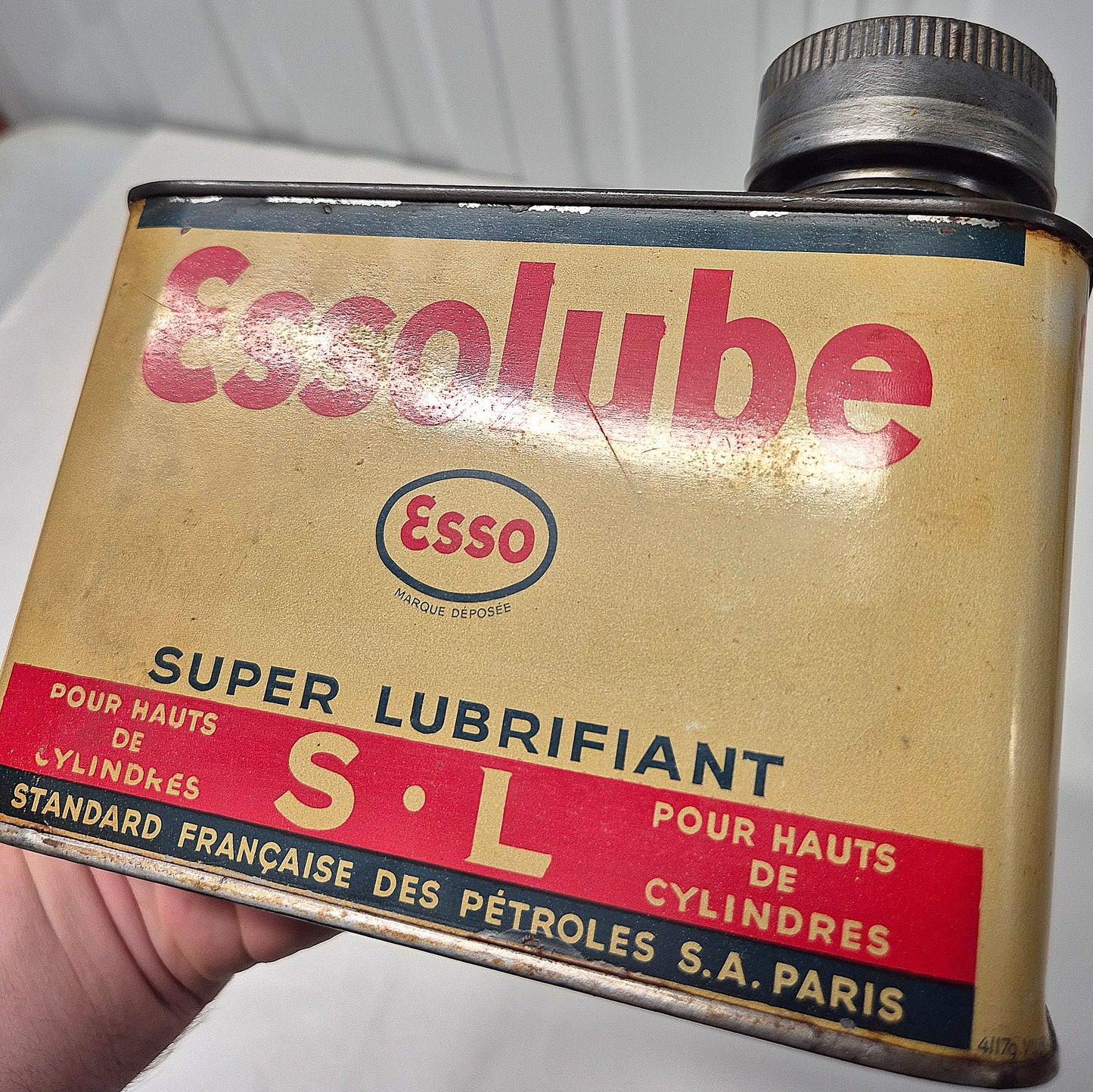 Bidon d'huile ESSOLUBE
