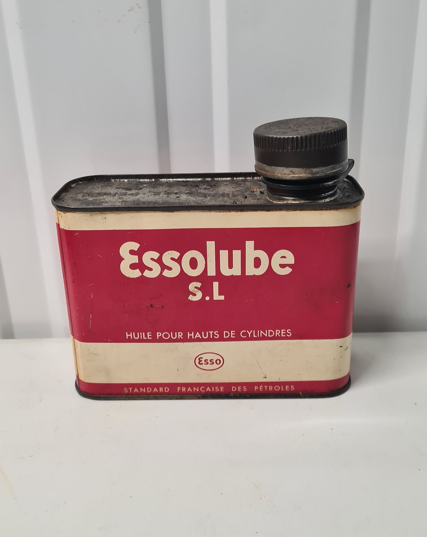 Bidon d'huile ESSOLUBE