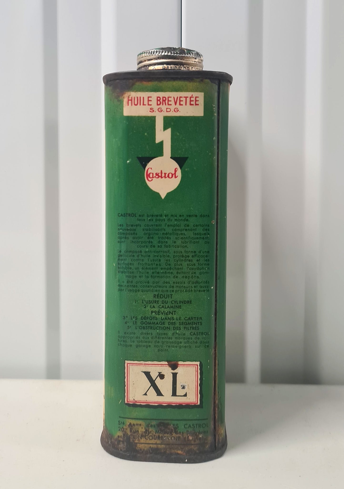 Bidon d'huile CASTROL