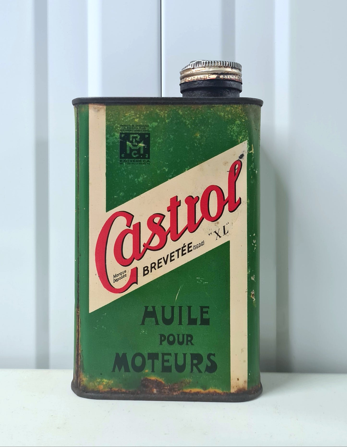 Bidon d'huile CASTROL