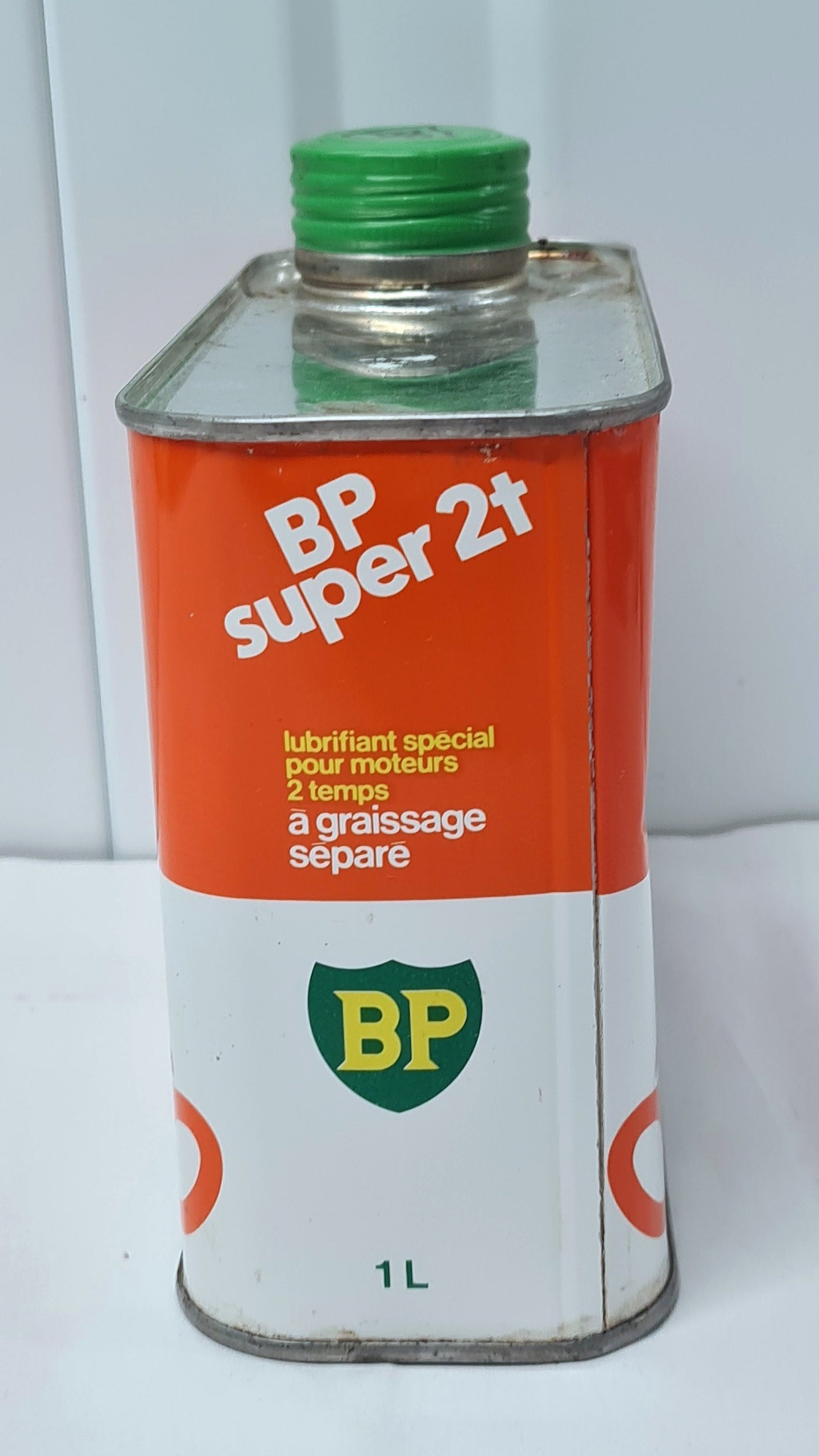 Bidon d'huile BP super 2 temps