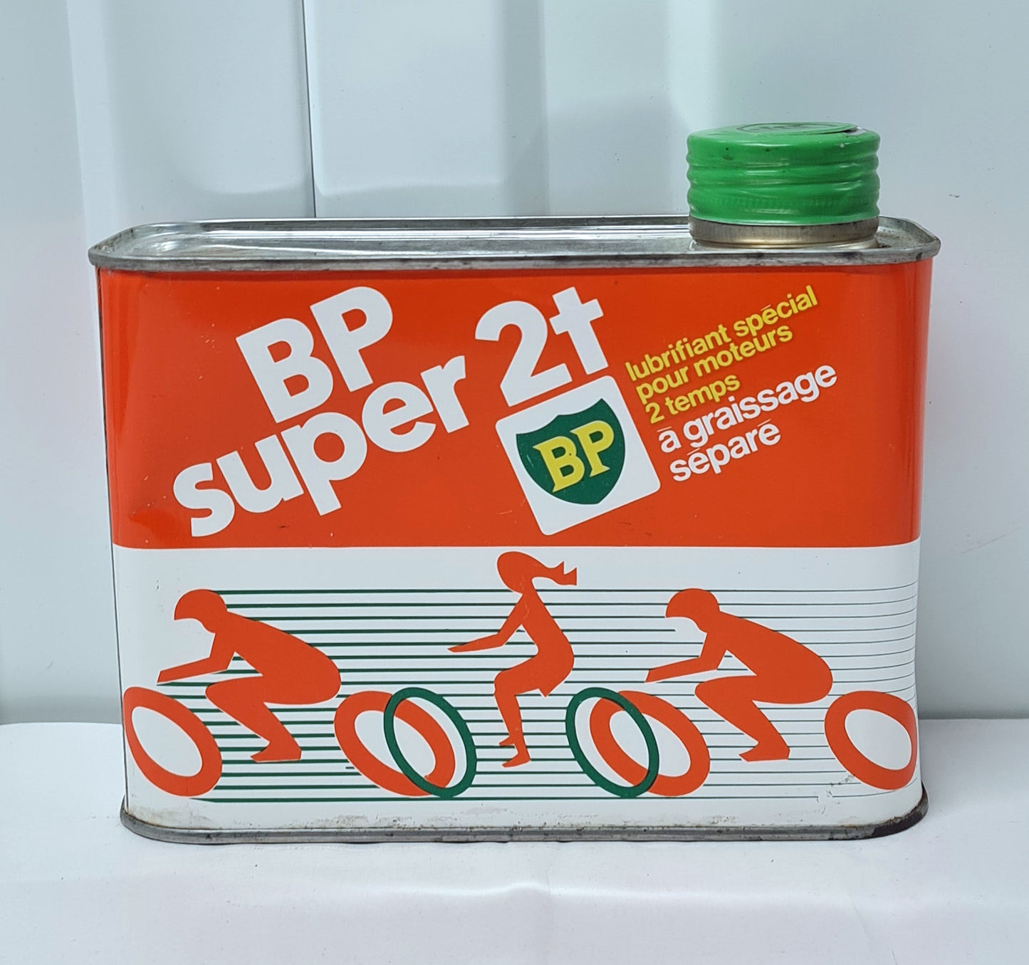 Bidon d'huile BP super 2 temps