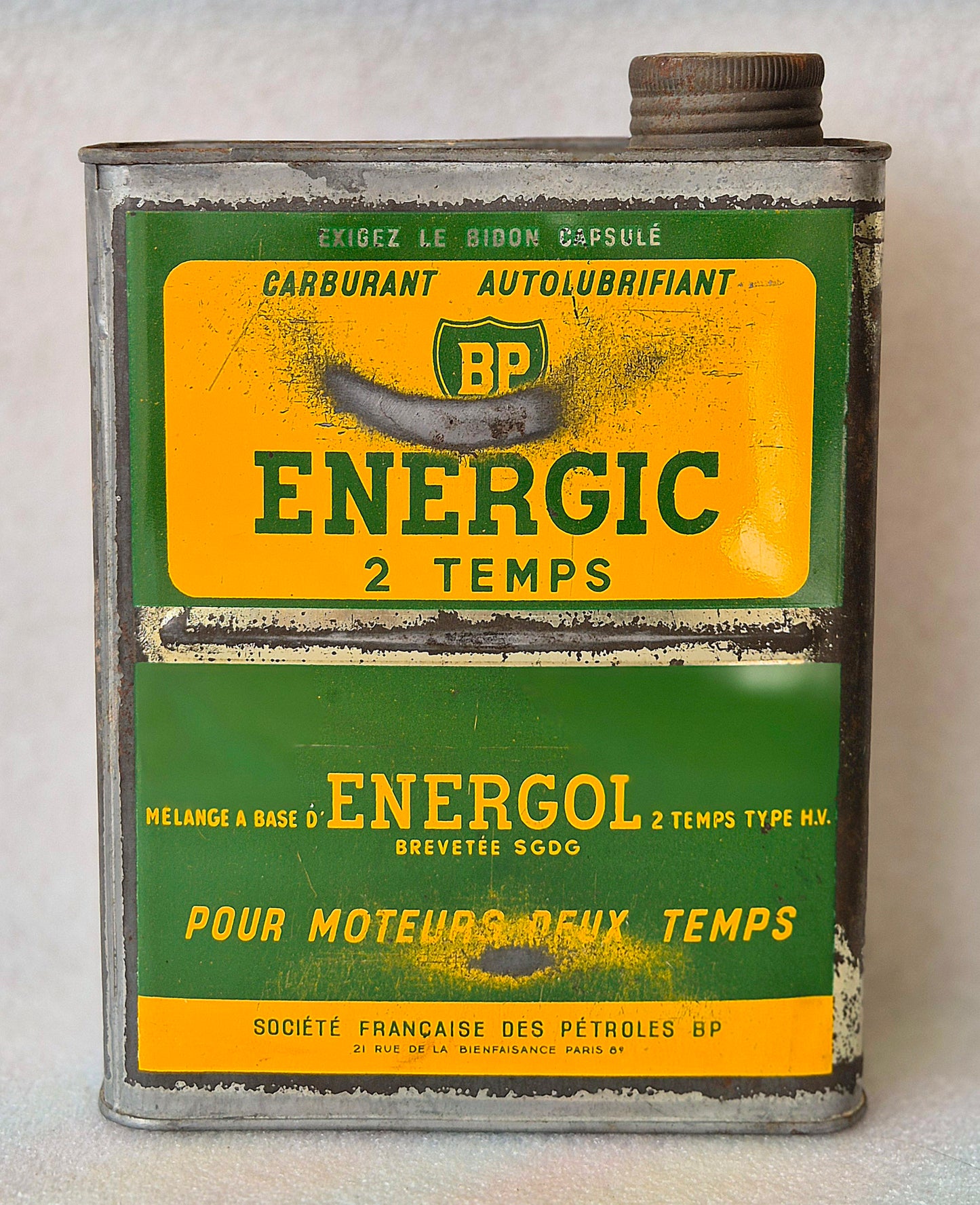 Bidon d'huile BP energic 2T