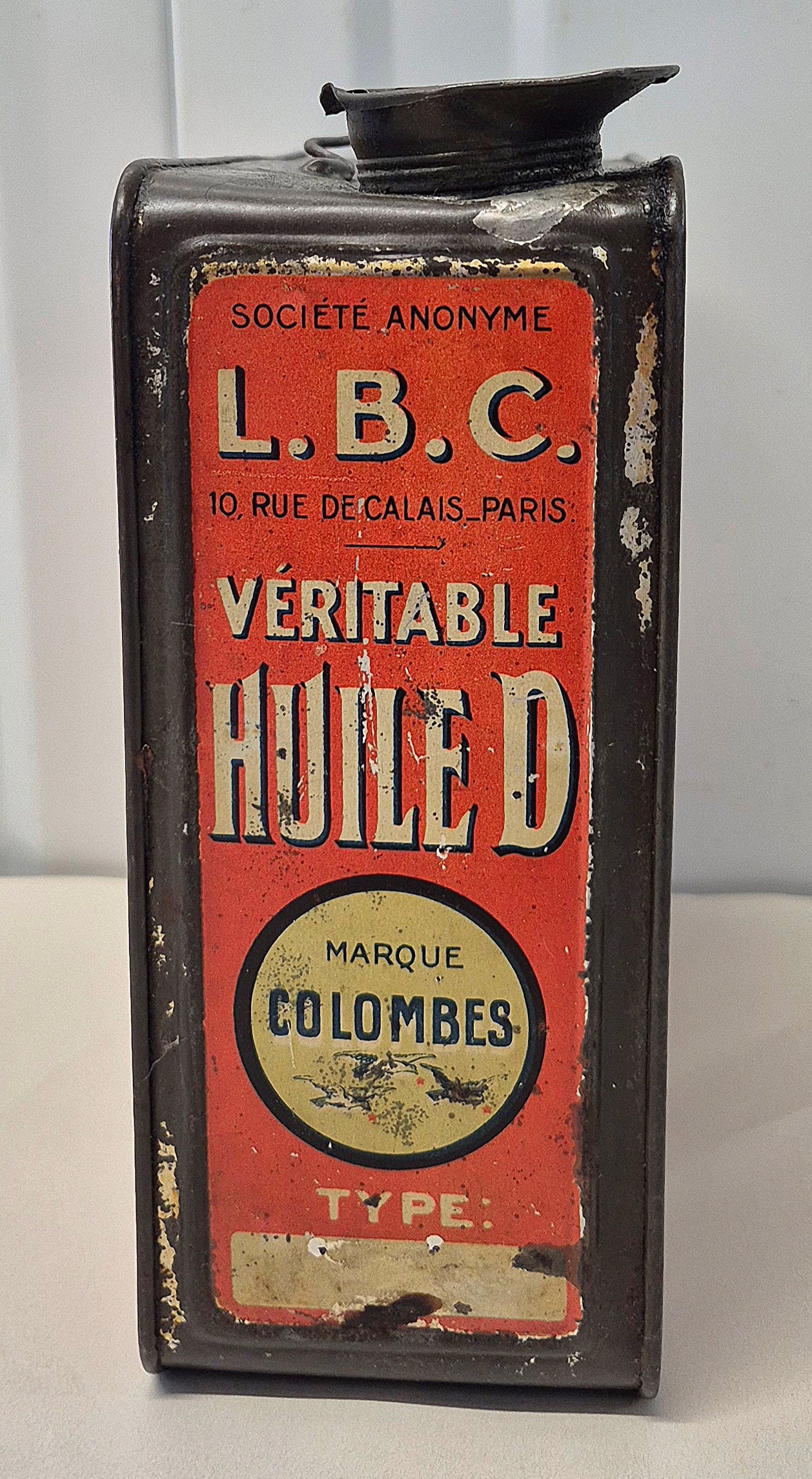 Bidon d'huile D Colombes