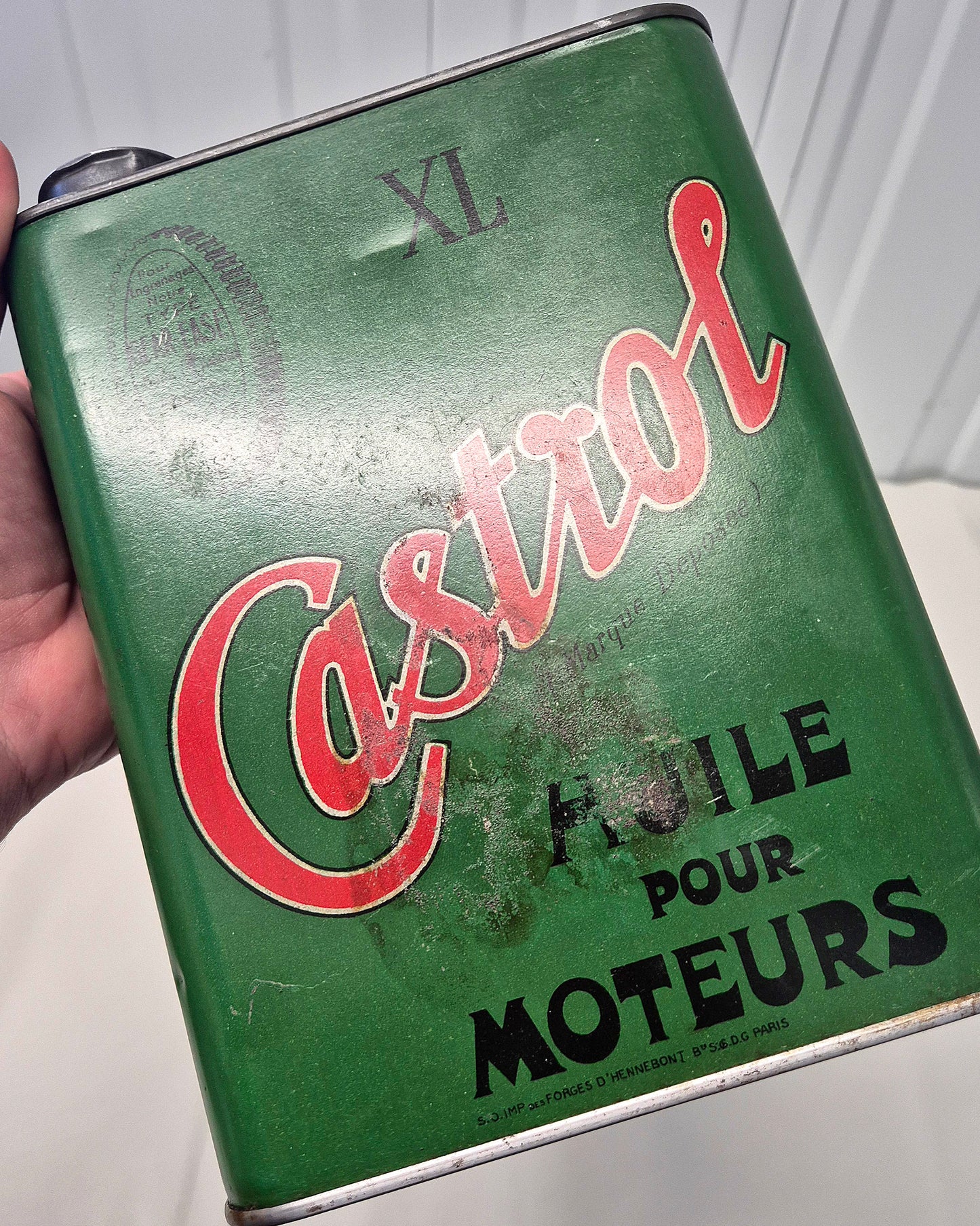 Bidon d'huile CASTROL