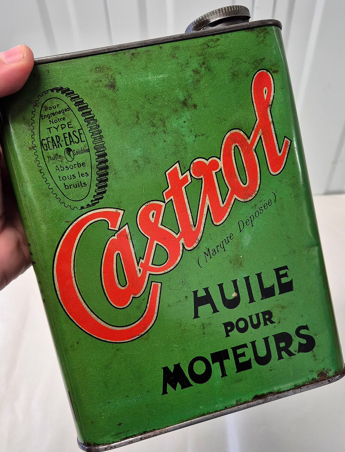Bidon d'huile CASTROL