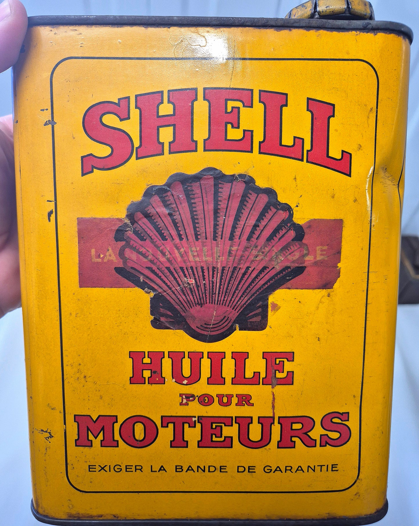 Bidon d'huile SHELL