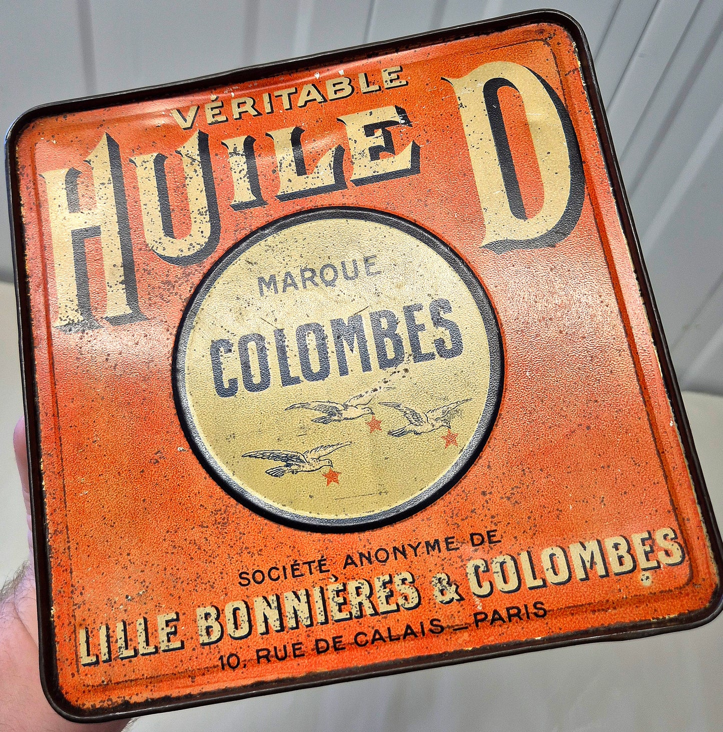 Bidon d'huile D Colombes