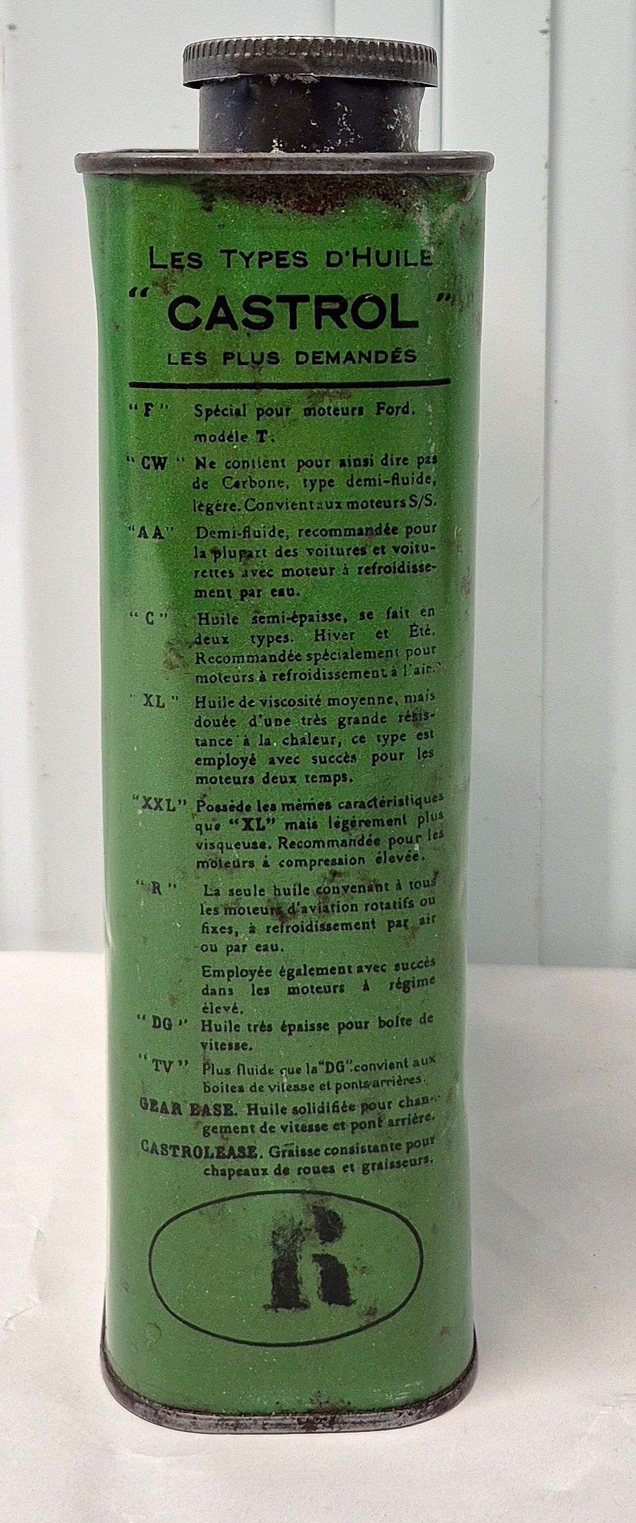 Bidon d'huile CASTROL