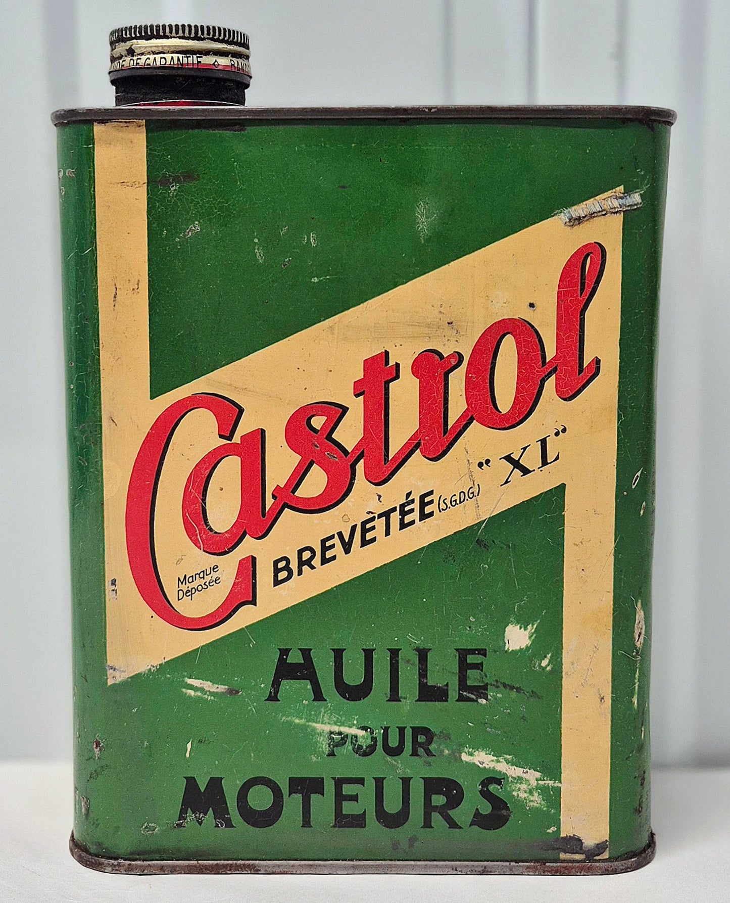Bidon d'huile Castrol