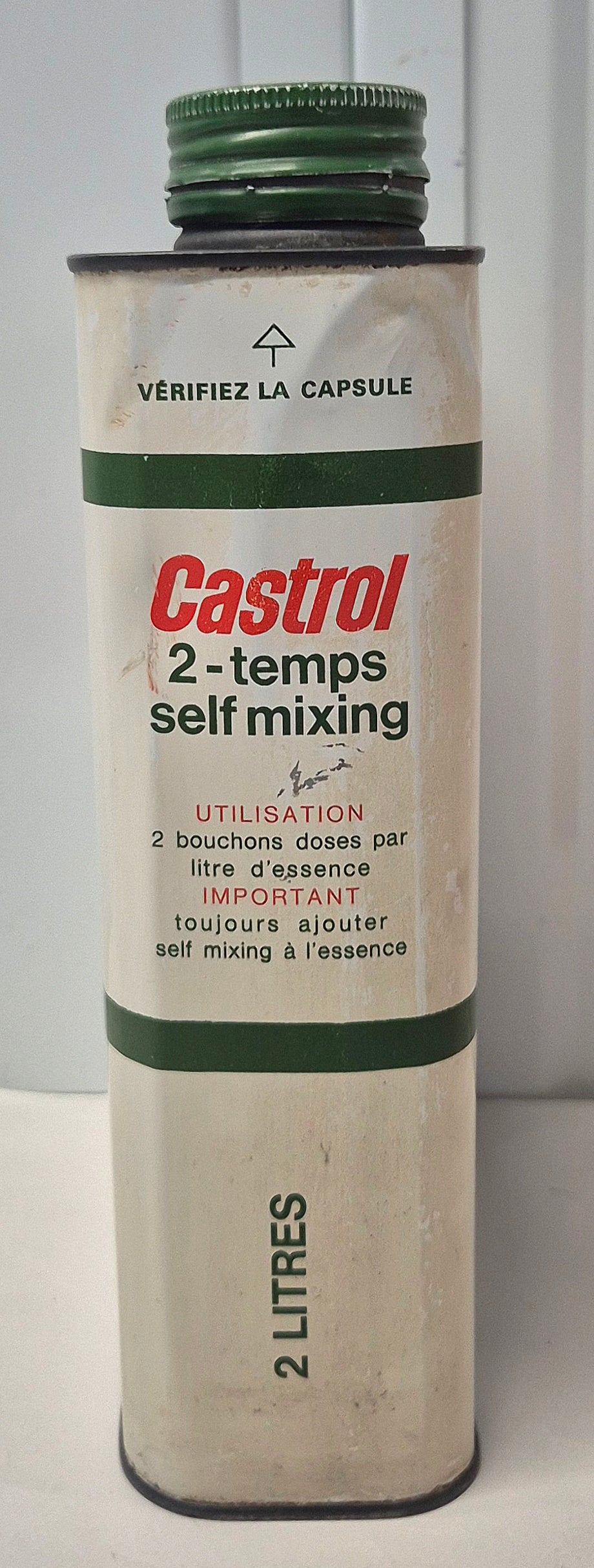 Bidon d'huile CASTROL 2 Temps