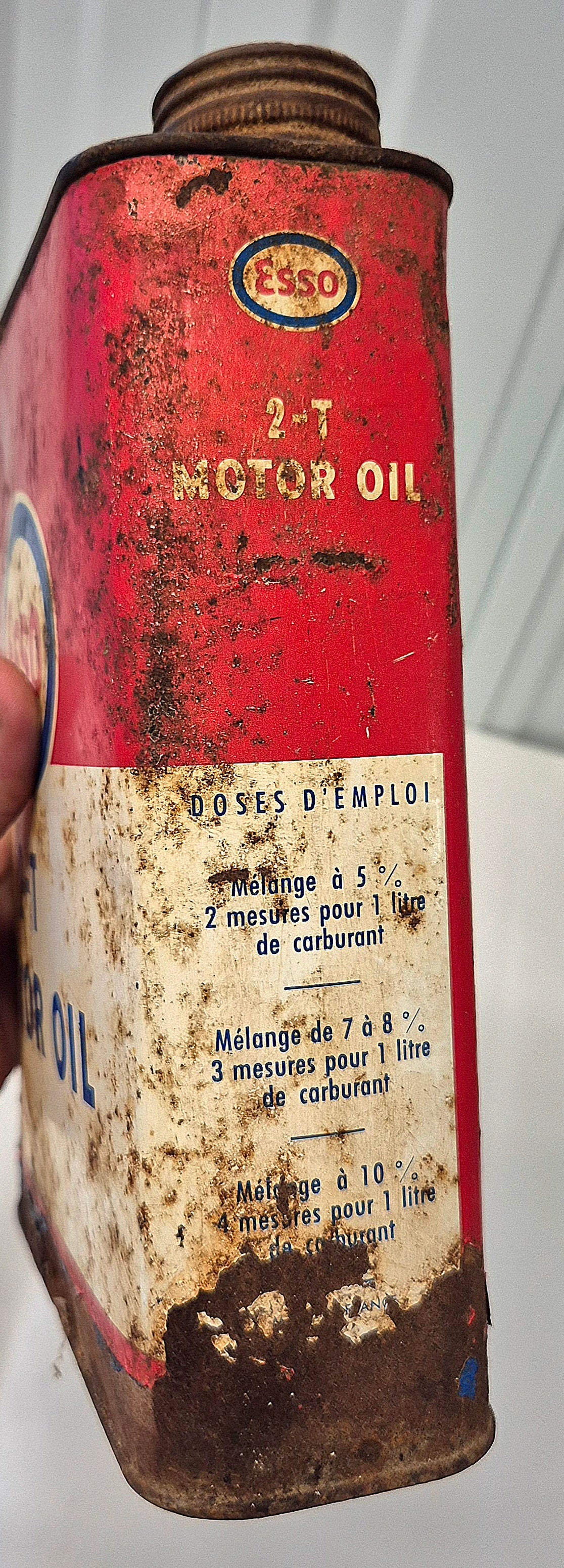 Bidon d'huile ESSO