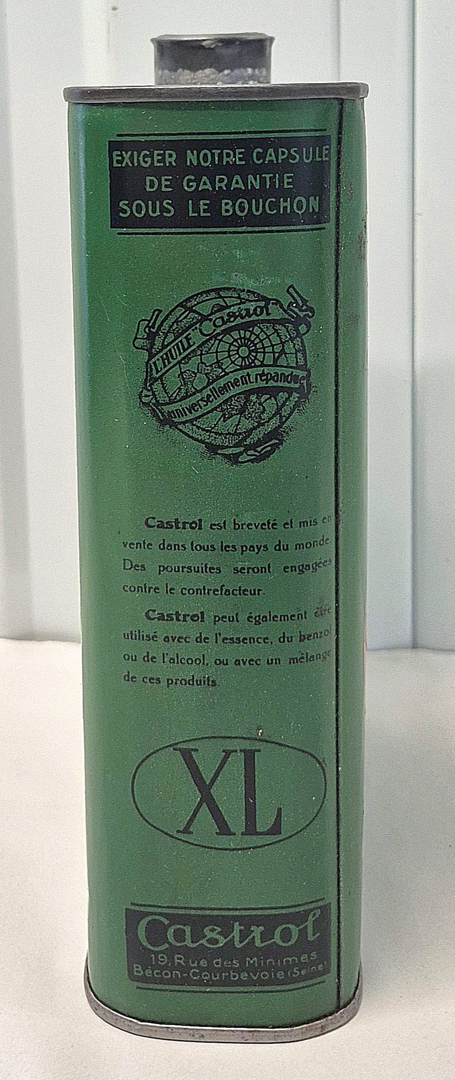 Bidon d'huile CASTROL